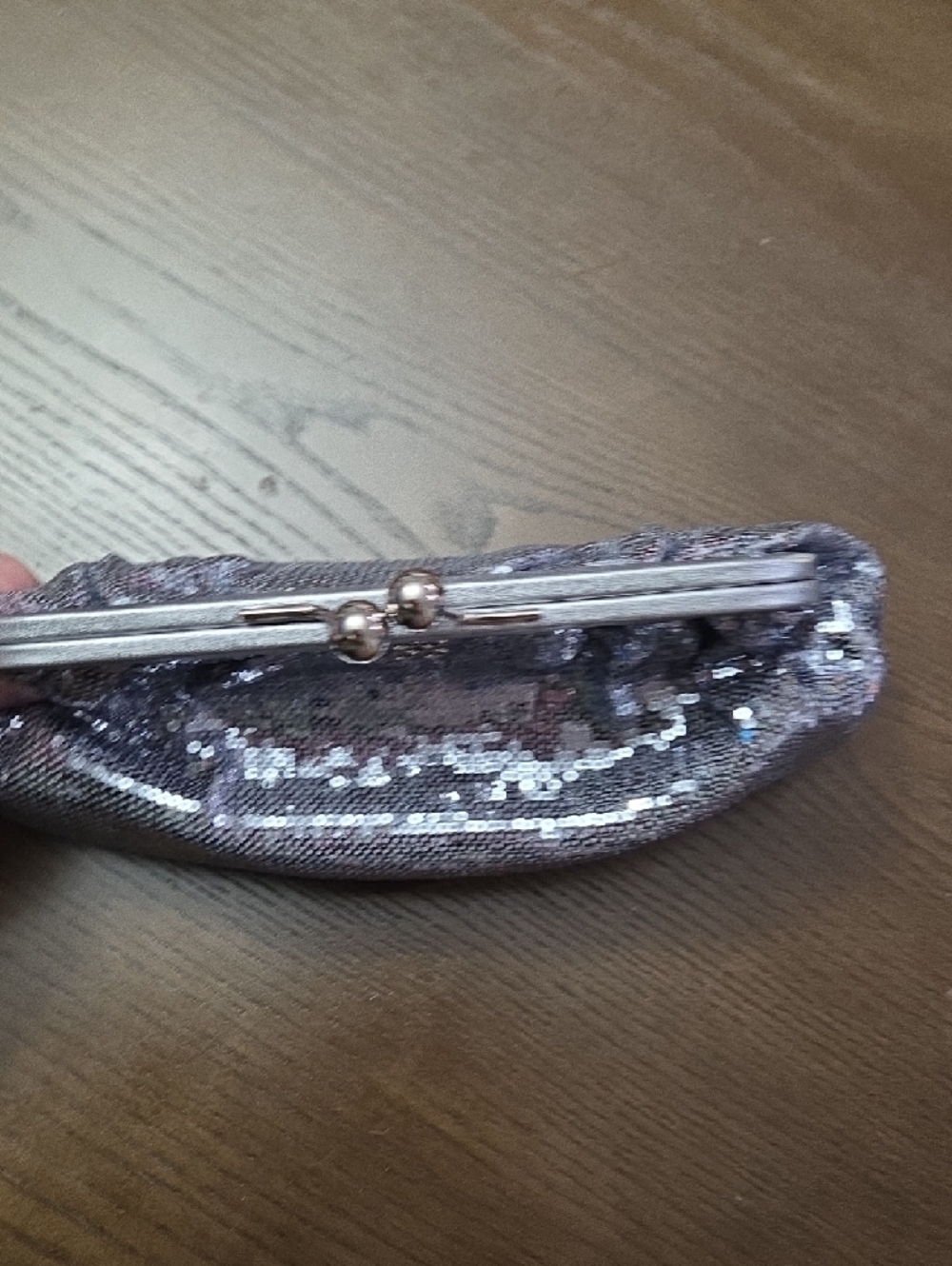 Coach Limited Edition Silver Sequin Kiss-Lock Wristlet Clutch With Hangtag - Picture 7 of 14